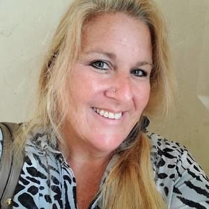 Meet your Posher, Holly